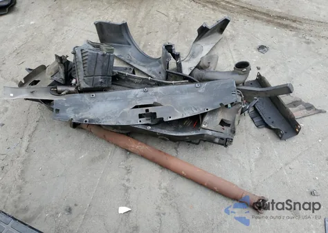 2001 Chevrolet Tahoe C1500 from USA, damaged, VIN 1GNEC13T01R152437